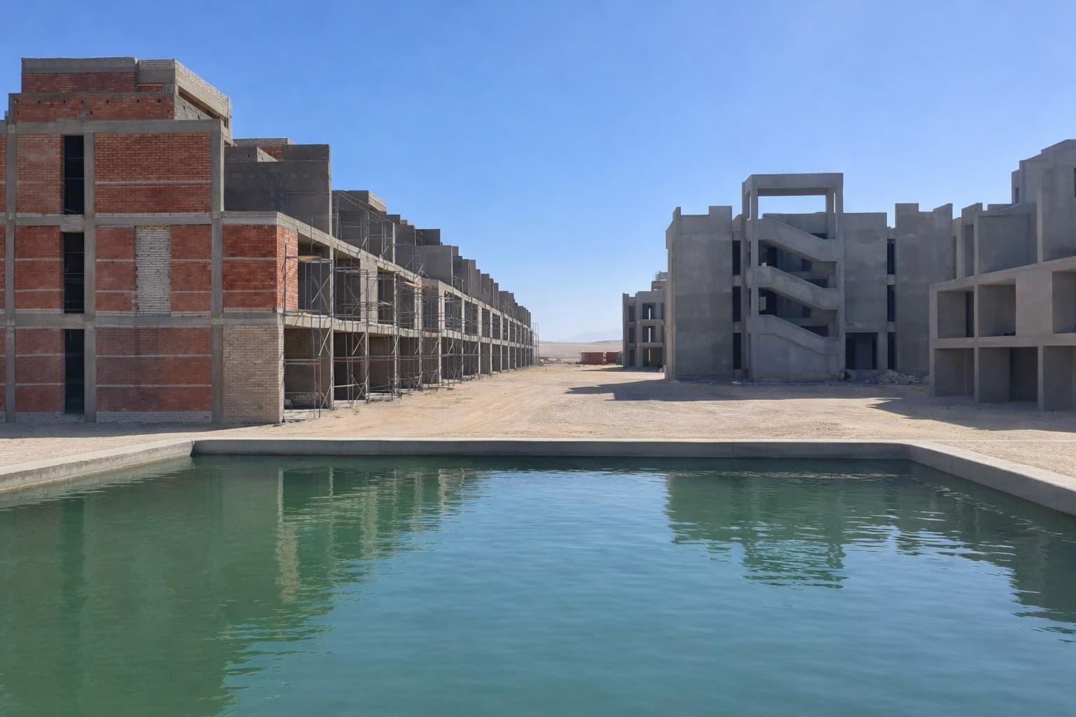 Long Beach Residence thumbnail 15