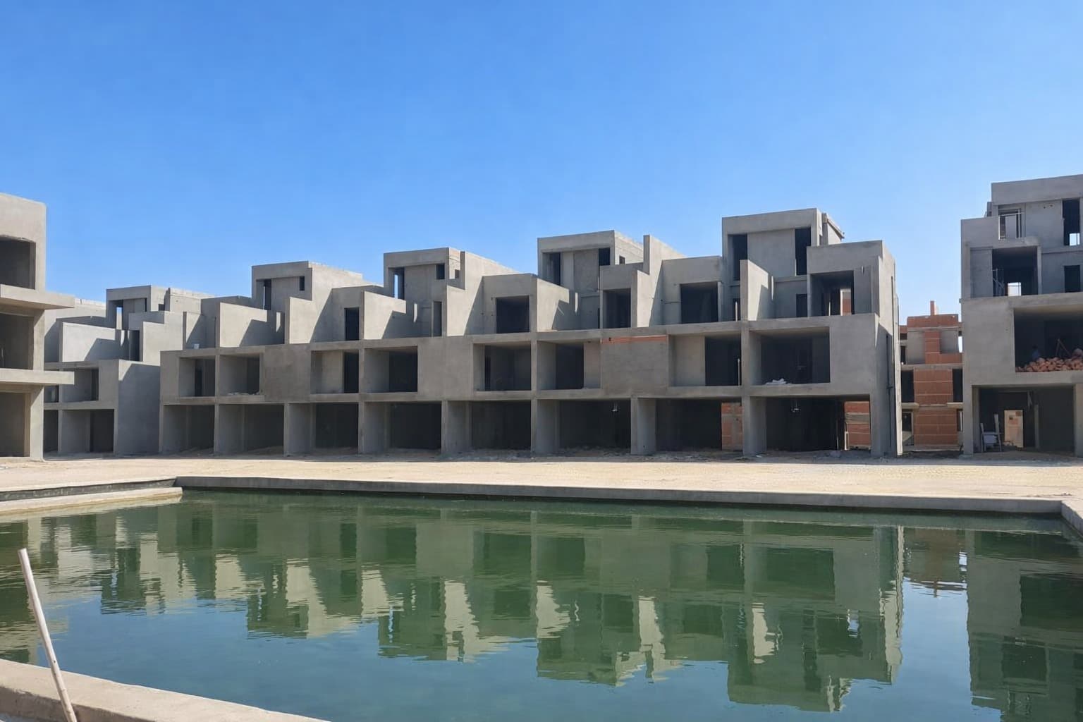 Long Beach Residence thumbnail 16